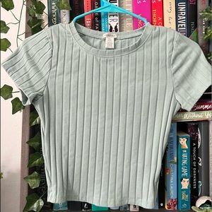 Bozzolo Green Textured Cropped Tee